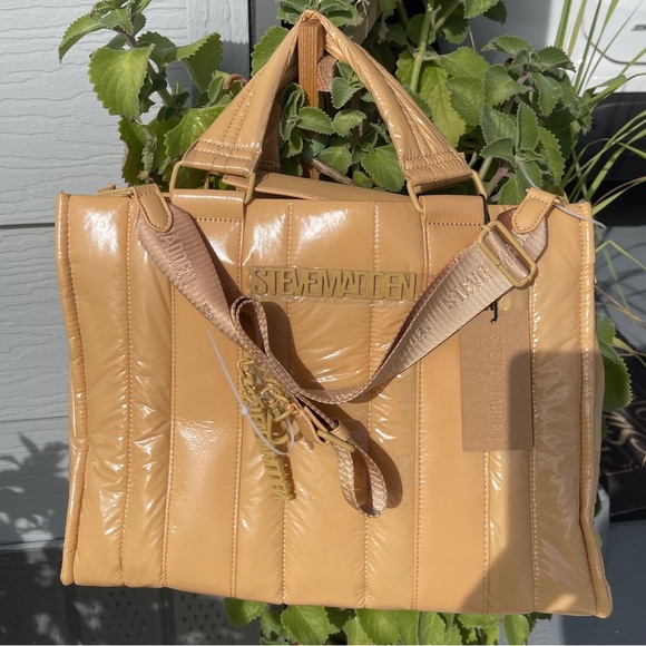 Steve Madden Handbags - STEVE MADDEN Camel Blilian Puffer Tote